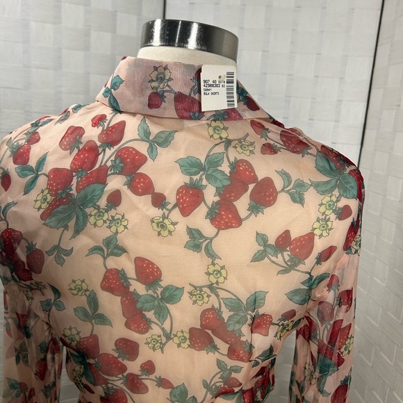 Dolce and Ganbana silk button down blouse with strawberry pattern NWT (Vintage) - Picture 10 of 16